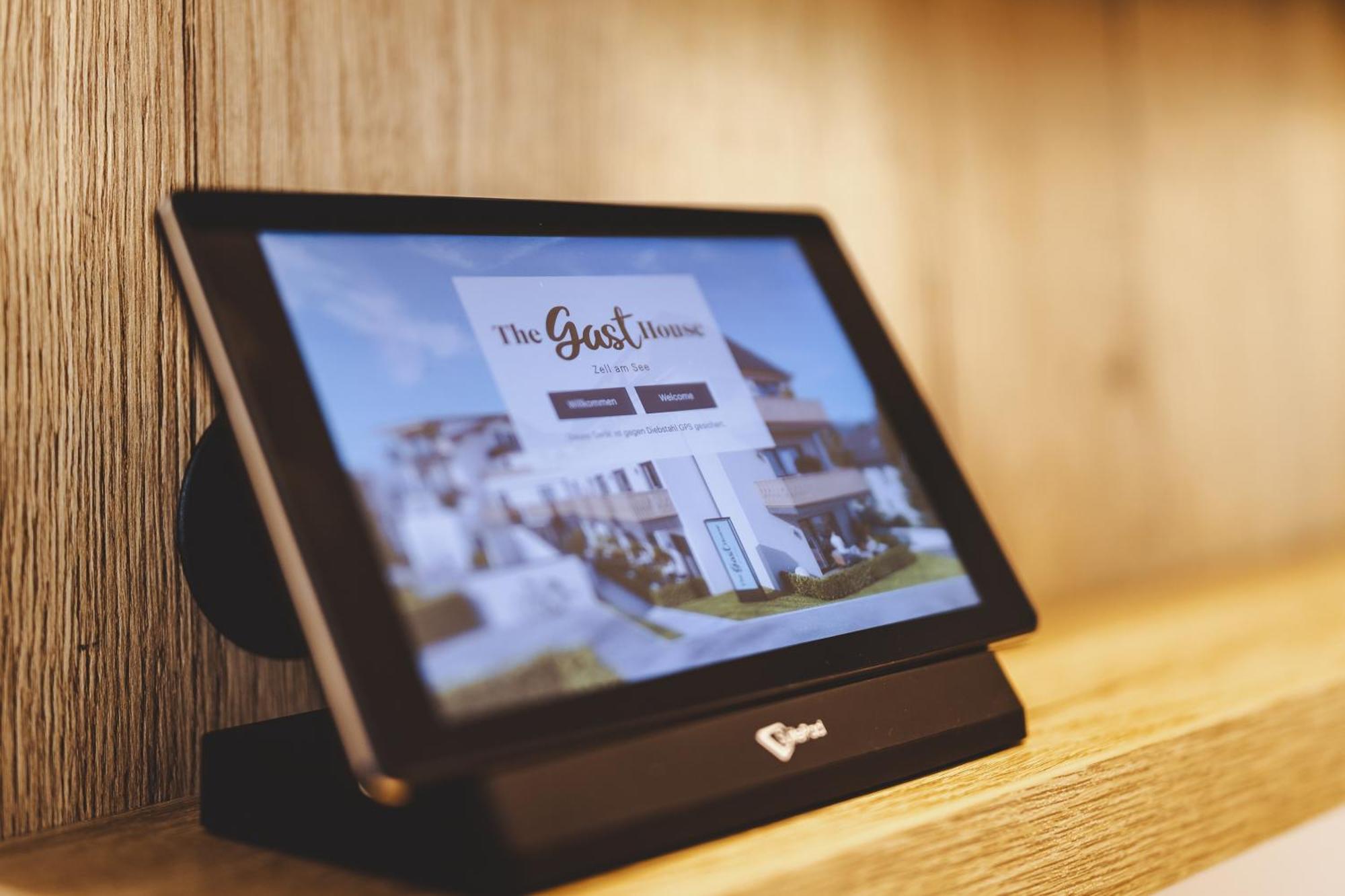 The Gast House Zell Am See Ruang foto